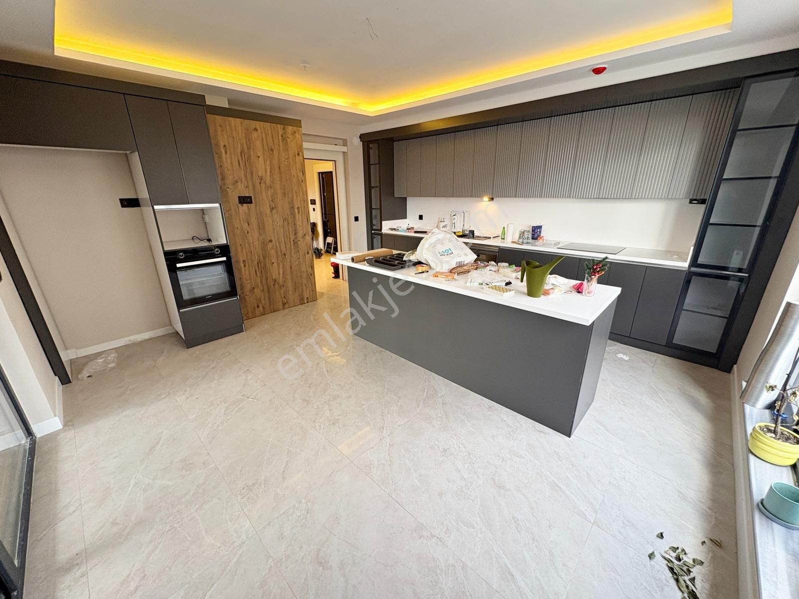 Bienal Ovacık'da Bulvara Cephe Ada Mutfaklı Konforlu Bir Yaşam - Görsel 4