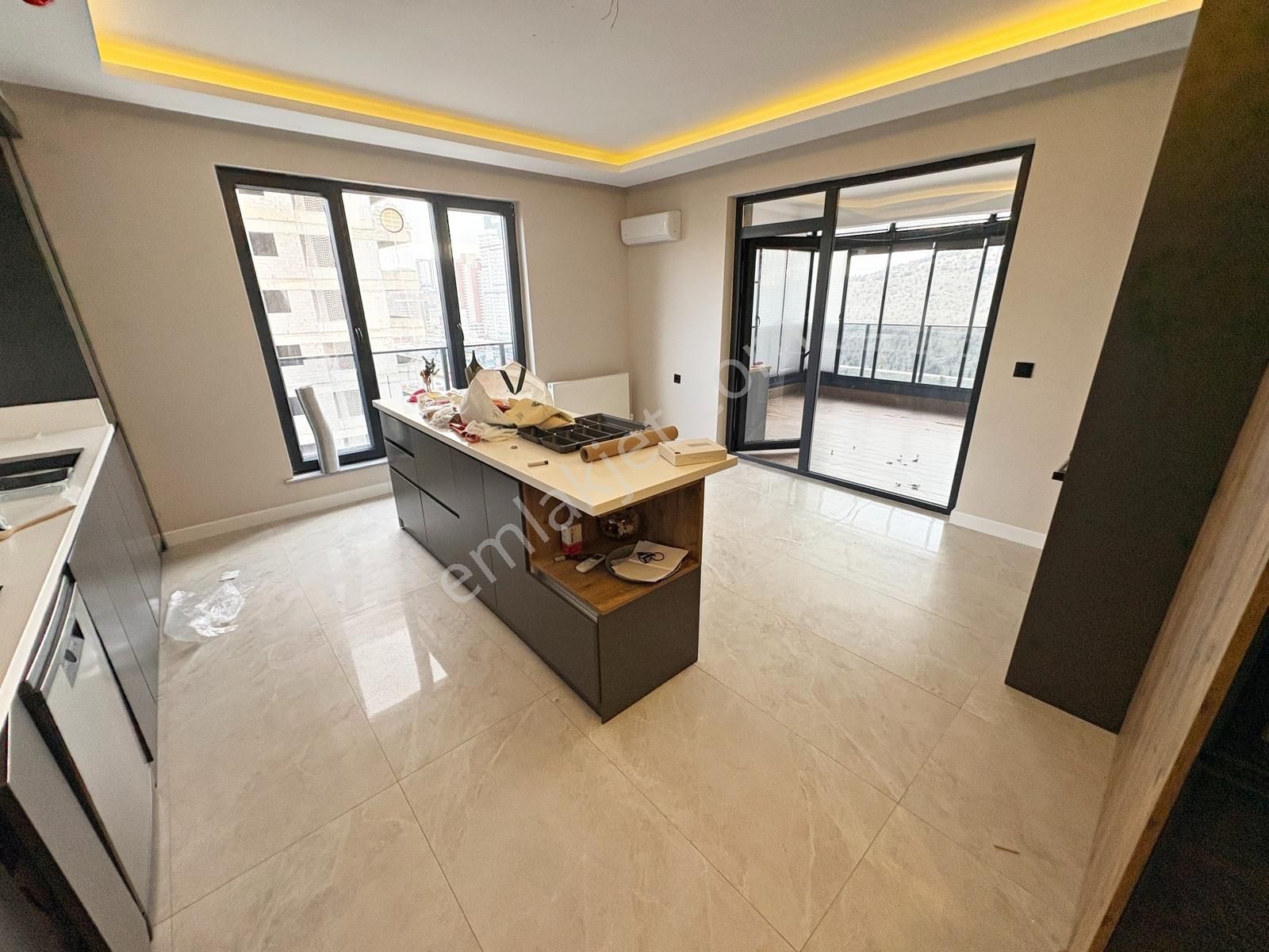 Bienal Ovacık'da Bulvara Cephe Ada Mutfaklı Konforlu Bir Yaşam - Görsel 2