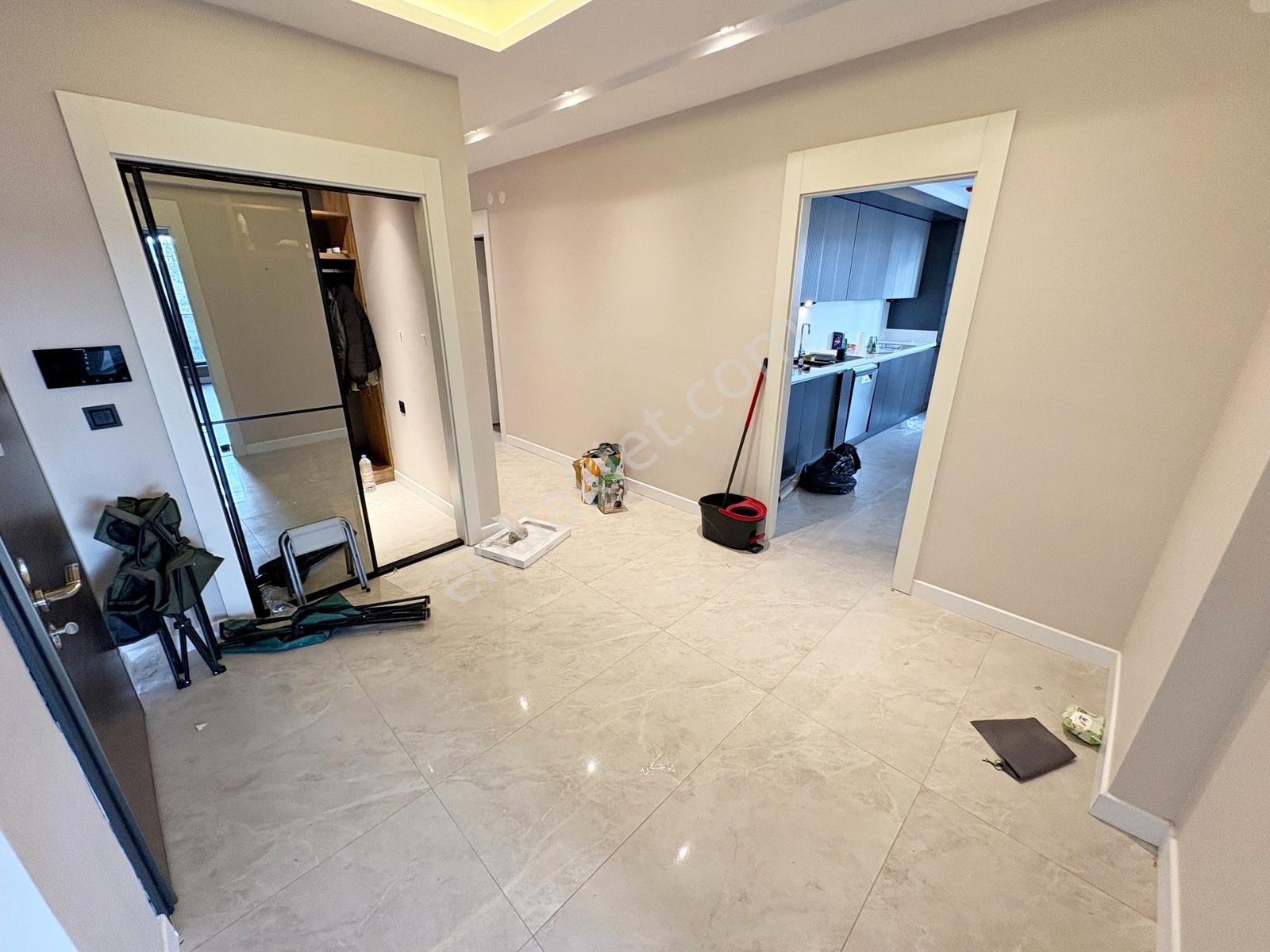 Bienal Ovacık'da Bulvara Cephe Ada Mutfaklı Konforlu Bir Yaşam - Görsel 13