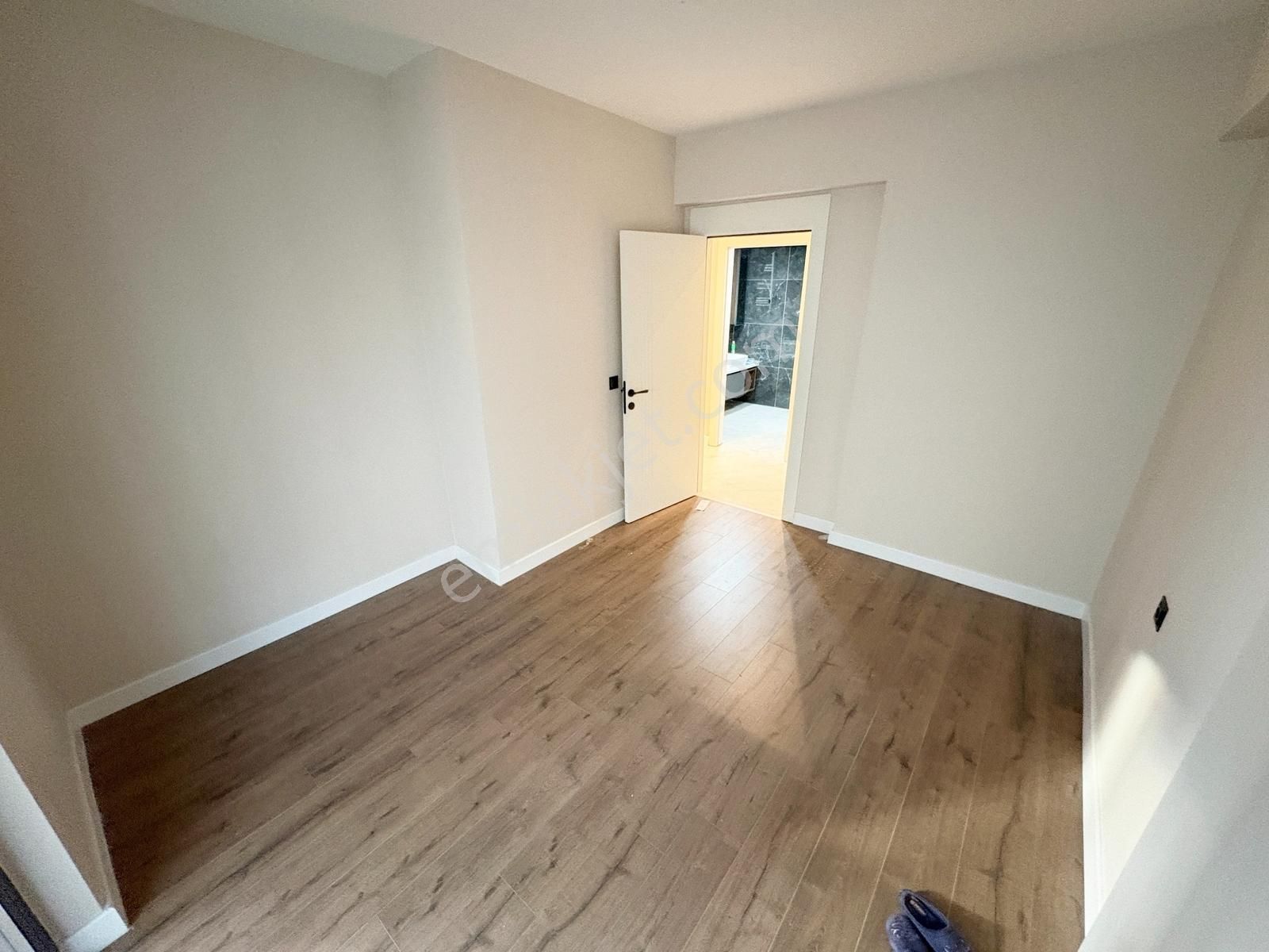 Bienal Ovacık'da Bulvara Cephe Ada Mutfaklı Konforlu Bir Yaşam - Görsel 28