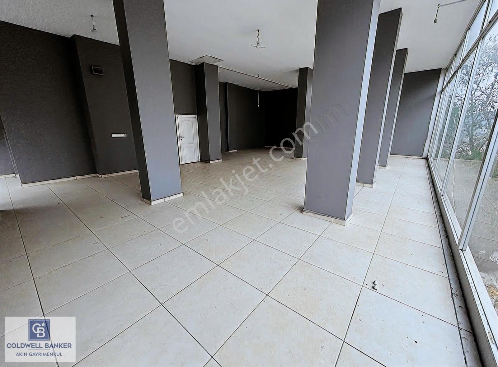 Sancaktepe Veysel Karani Caddesi Üzerinde Kiralık Dükkan - Görsel 5