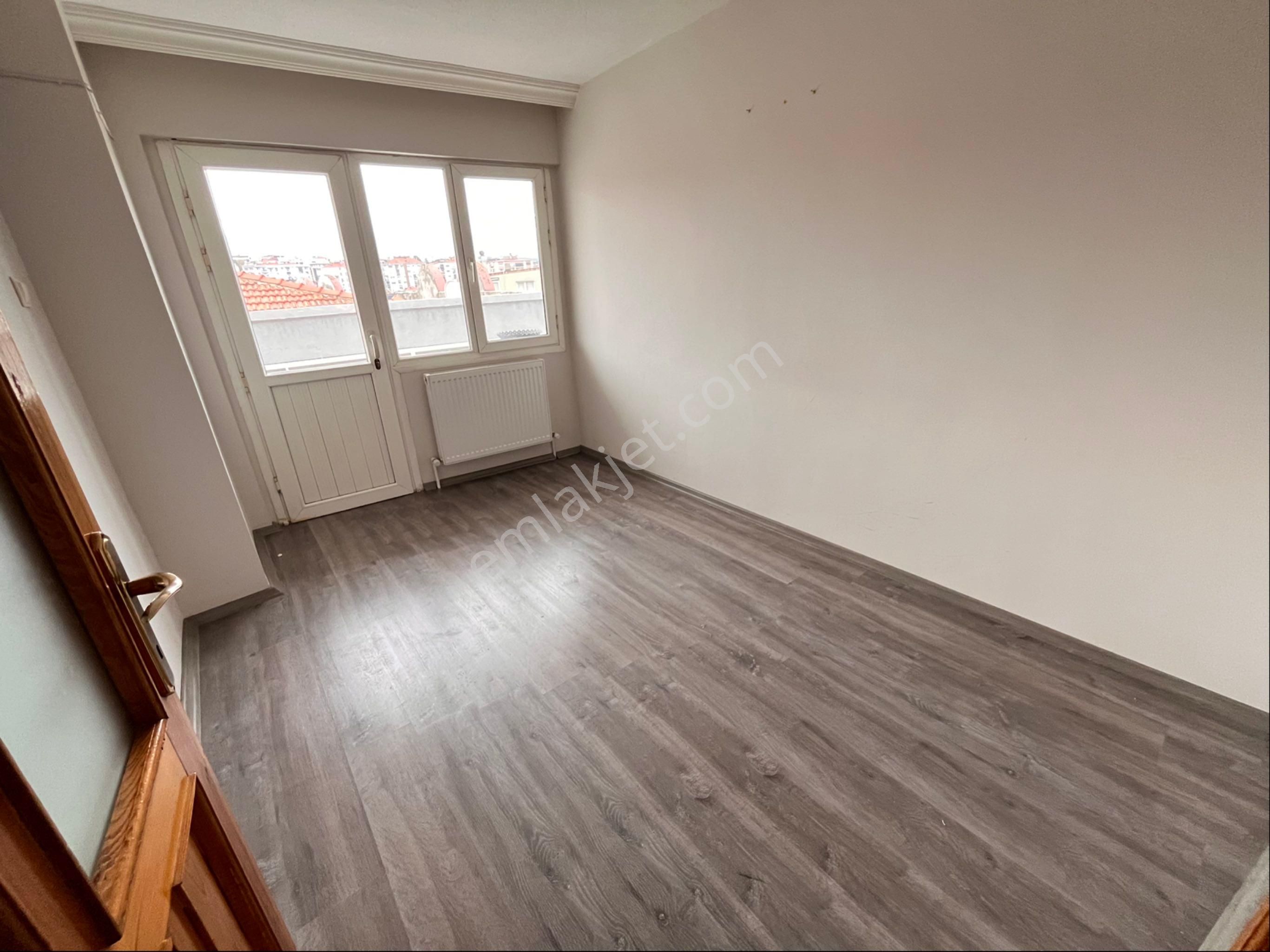 Buca İşçievlerinde Vergi Dairesi Yakınında 2+1 85 M2 Temiz Daire - Görsel 10