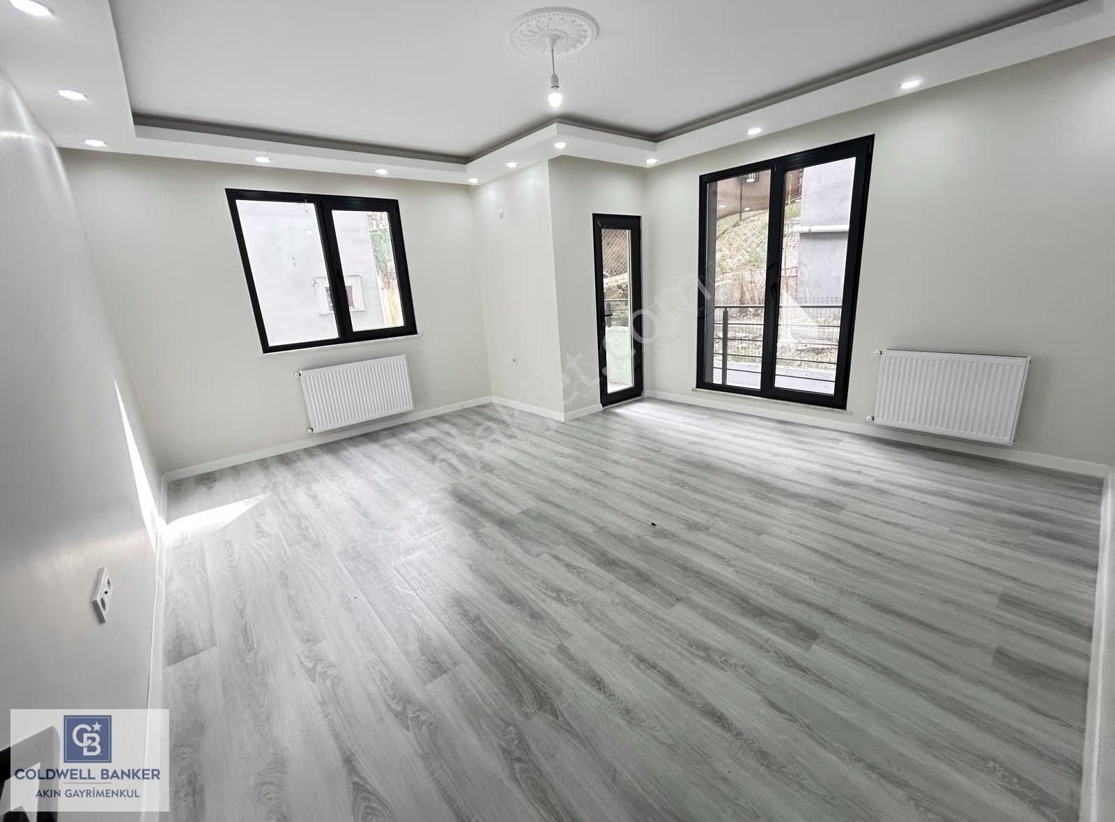 Sancaktepe Yenidoğanda Sıfır Geniş 2+1 Satılık Ara Kat Daire