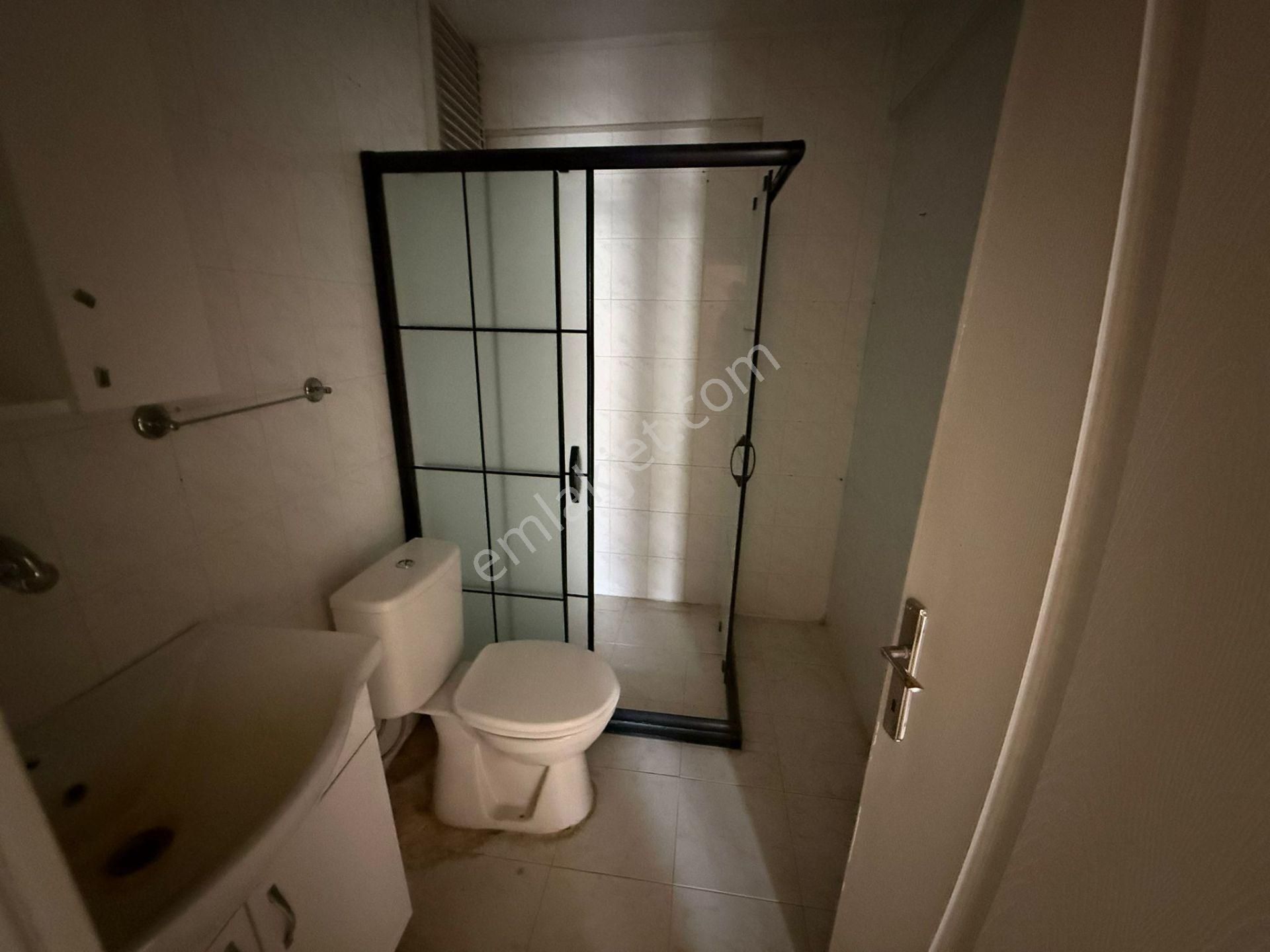 Bilgen Vatan'dan Bağlarbaşı Melek Özen Okulu Arkası Orta Kat 3+1 Geniş M2 Köşe Cephe Kiralık Daire - Görsel 22