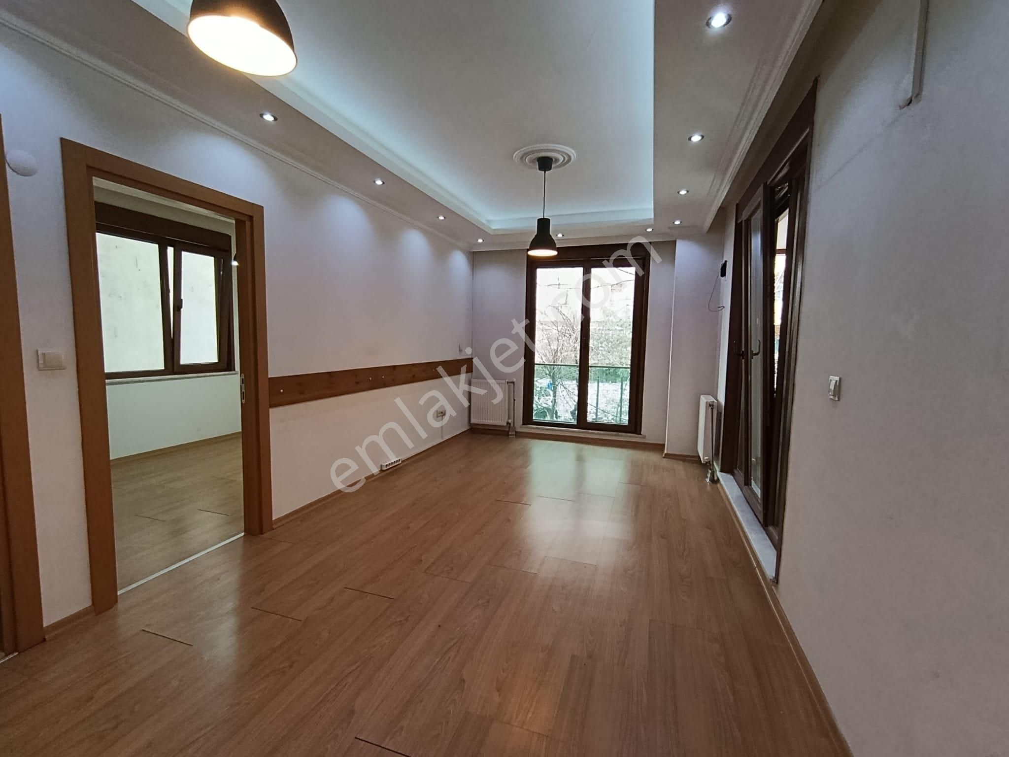 Bakırköy Kartaltepe Mahallesi Merkezi Konuml 1+1 Bahçeli Kiralık - Görsel 4
