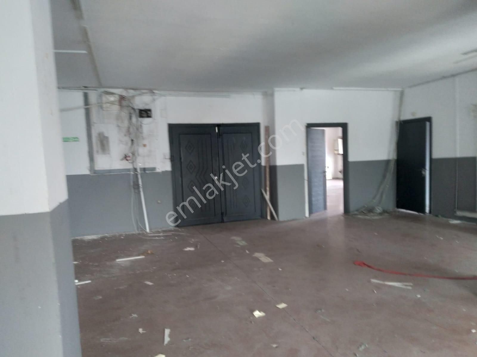E5'e 500 Metre Mesafede 400 M2 İmalathaneye Uygun Atölye !! - Görsel 4