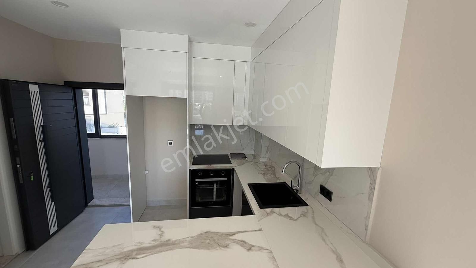 Altıntaş'ta 40 Lık Yolda İskanlı Ara Katta Satılık 1+1 - Görsel 7