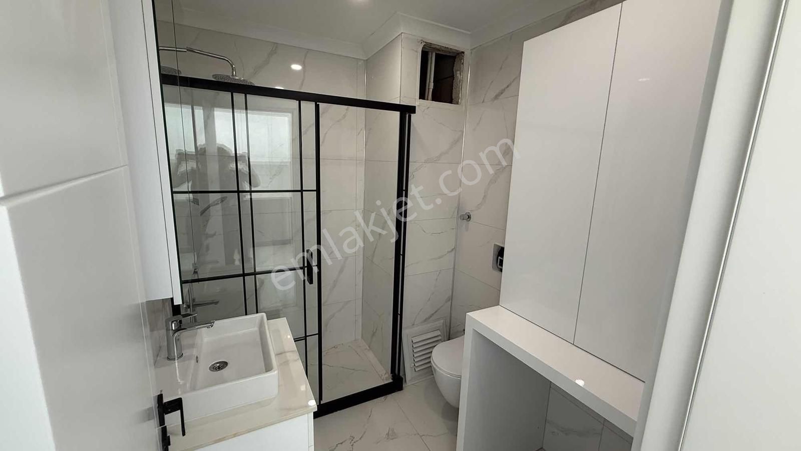 Altıntaş'ta 40 Lık Yolda İskanlı Ara Katta Satılık 1+1 - Görsel 9