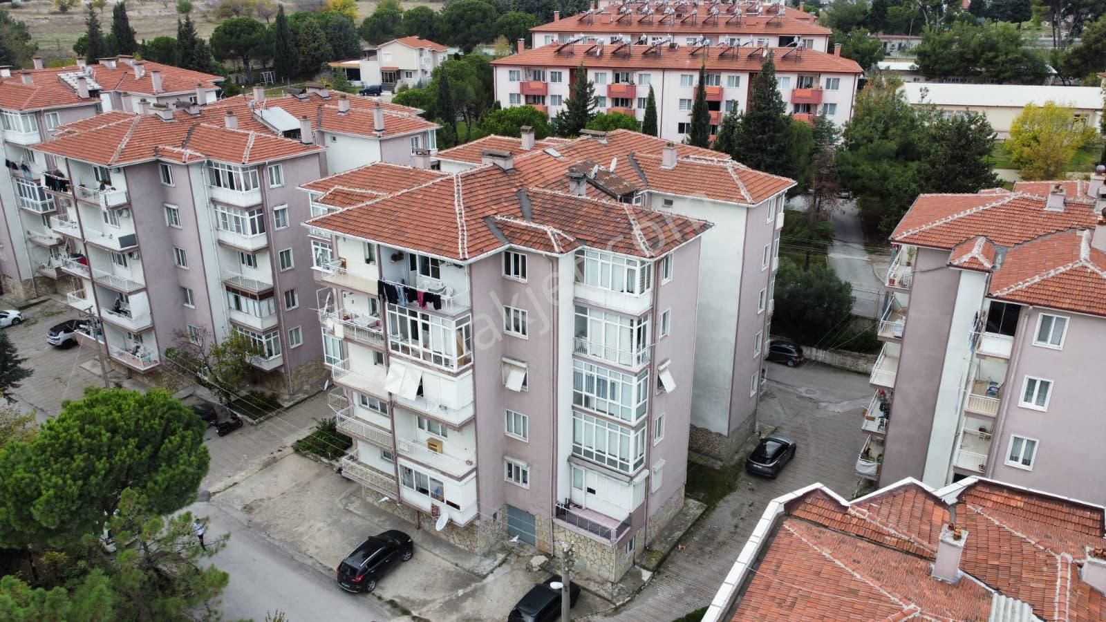 Cb King'den Hasan Basri Çantay Mah.'de 2+1 Ara Kat Satılık Daire