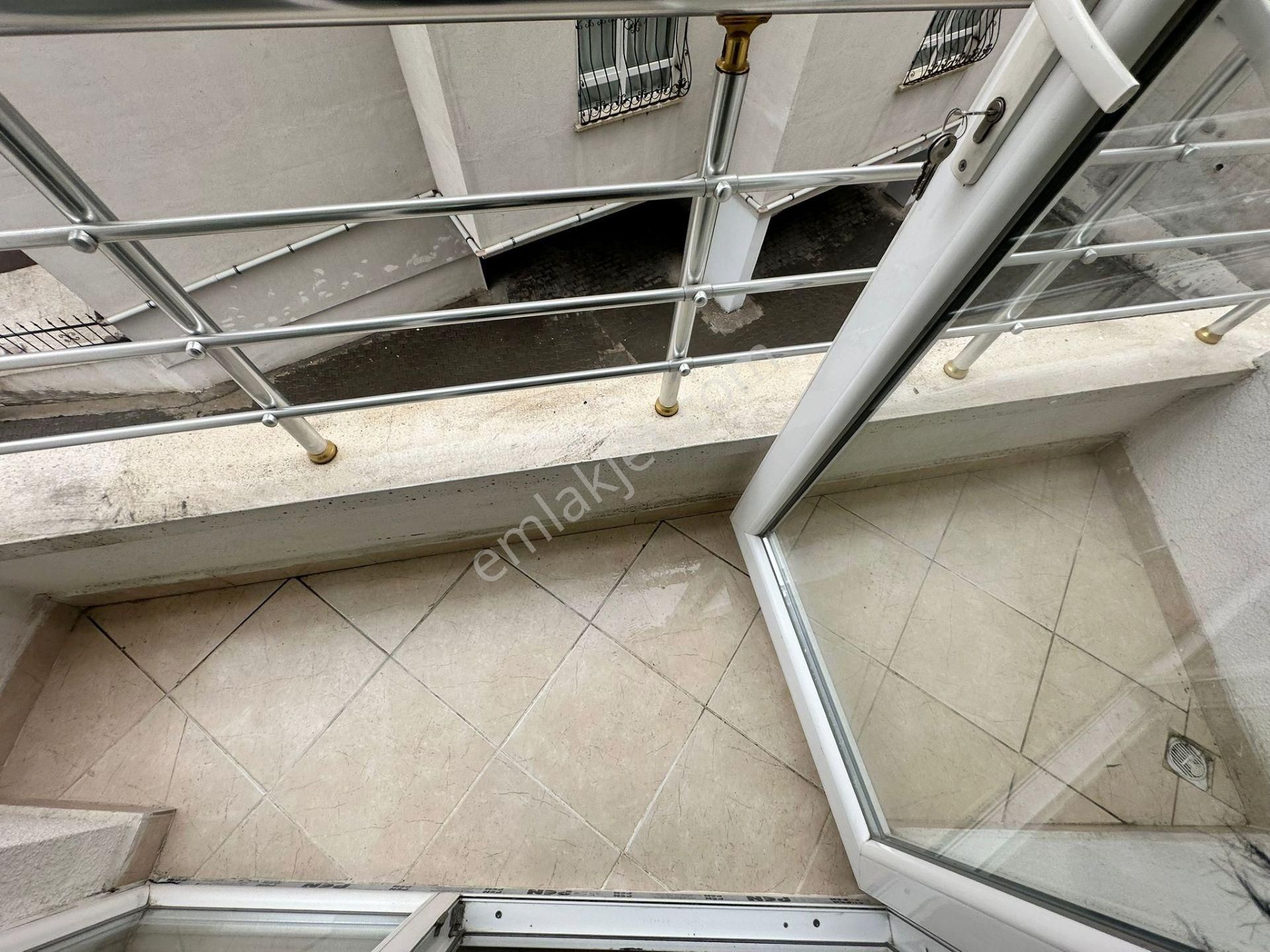 Ovacık'ta Katta Asansörlü Ultra Lüks Yapılı 3+1 Daire - Görsel 17