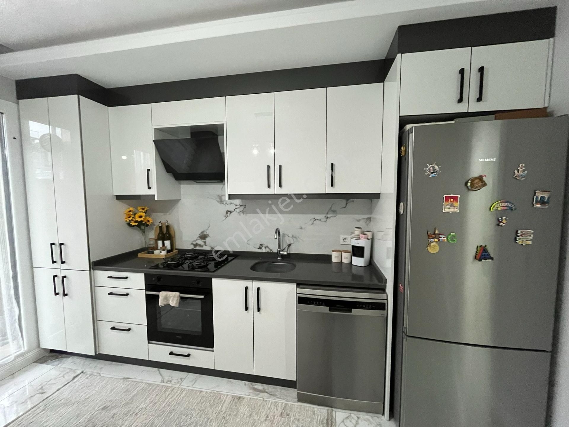 Prestijli Sitede Açık Havuzlu Lüks 2+1 Daire - Görsel 21