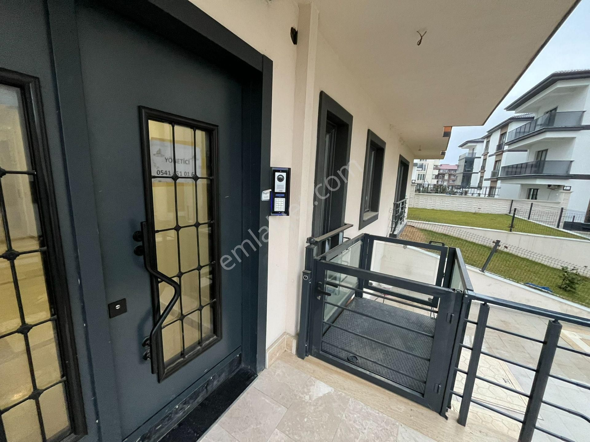 Prestijli Sitede Açık Havuzlu Lüks 2+1 Daire - Görsel 31