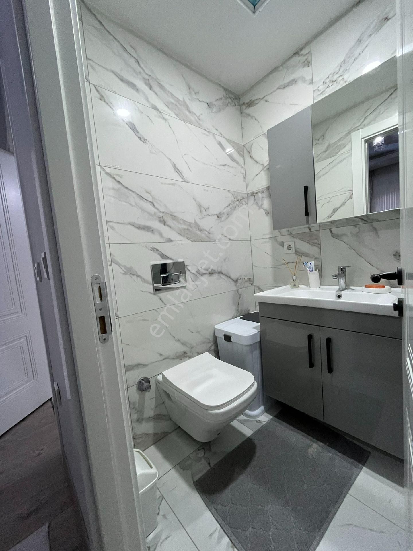 Prestijli Sitede Açık Havuzlu Lüks 2+1 Daire - Görsel 25