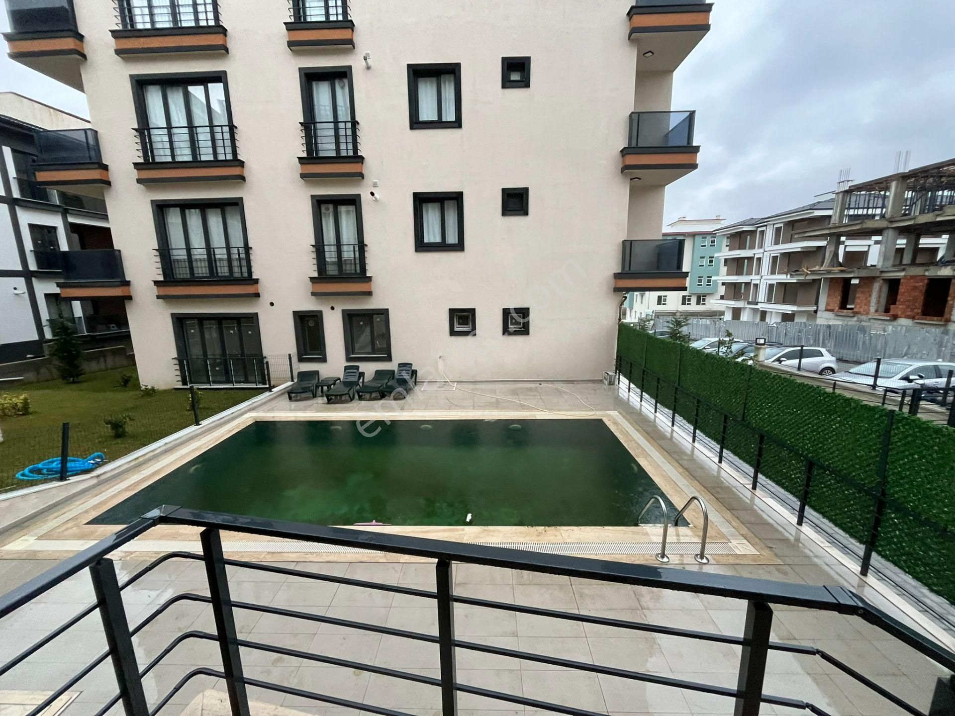 Prestijli Sitede Açık Havuzlu Lüks 2+1 Daire - Görsel 34