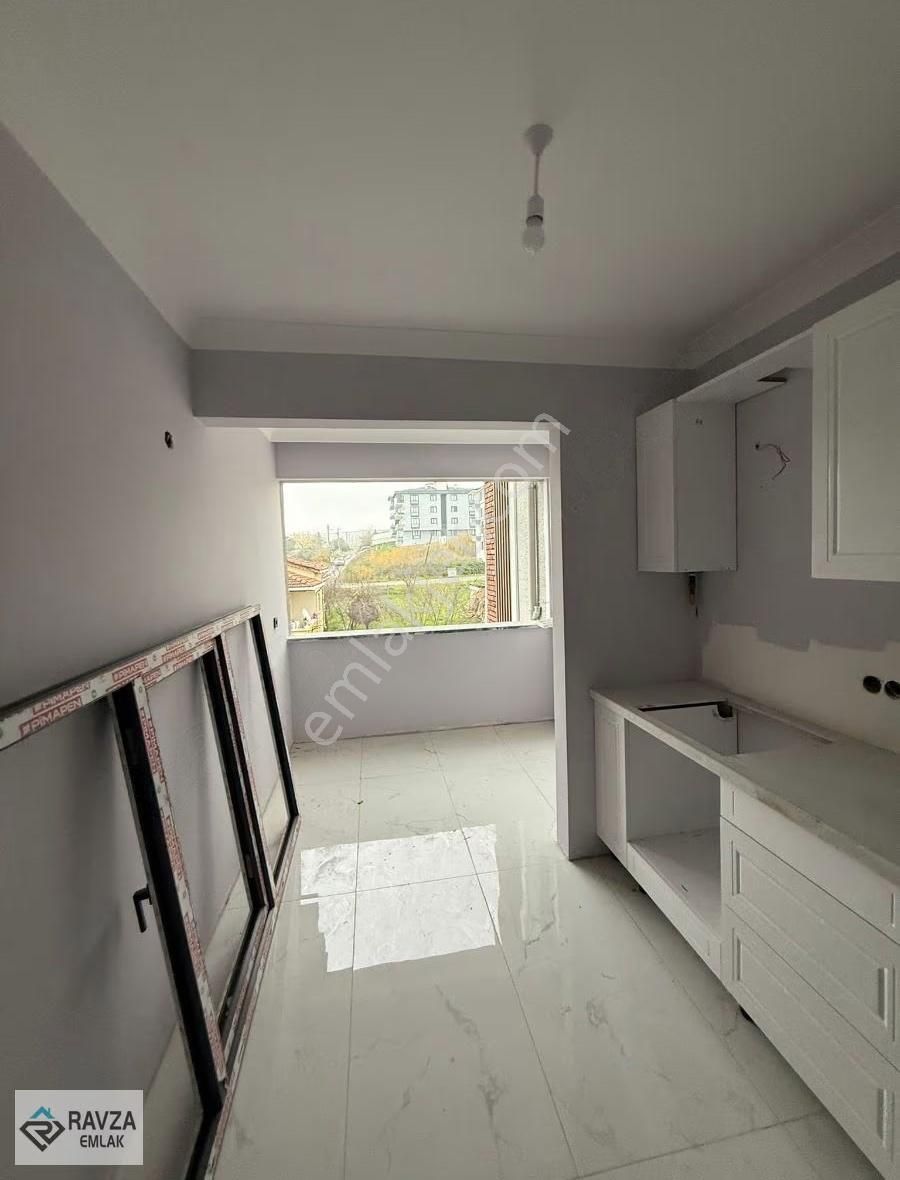 Ravza Emlak'tan Kelebek Çayırında Arakat 2+1 85 M² Fırsat Daire - Görsel 9