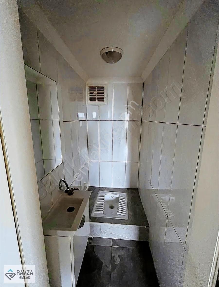 Ravza Emlak'tan Deniz Manzaralı Ebeveyn Banyolu Geniş Daire - Görsel 9