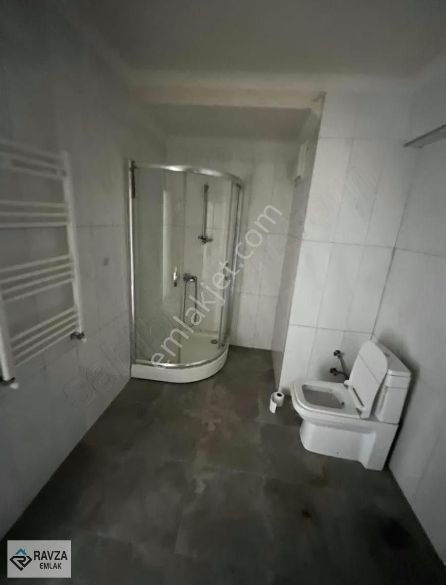 Ravza Emlak'tan Deniz Manzaralı Ebeveyn Banyolu Geniş Daire - Görsel 8