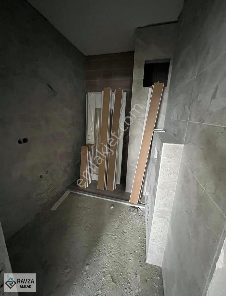 Ravza Emlak'tan Satılık Sıfır Ebeveyn Banyolu Lüx Daire - Görsel 6