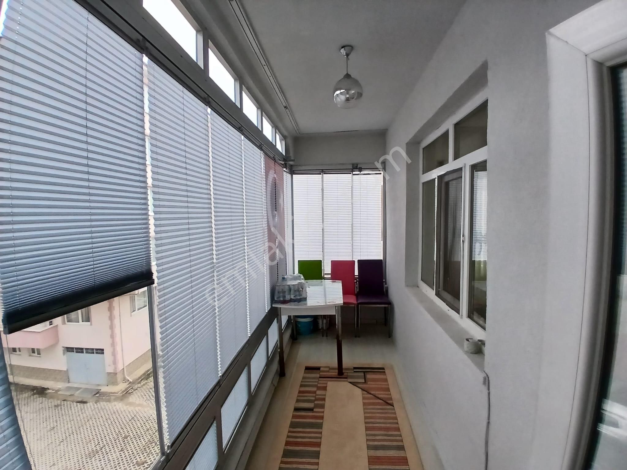 Akçay Emlak'tan Akşehir Cumhuriyet İlkokulu Yanında Bakımlı Doğalgazlı Ara Kat Satılık 2+1 Daire - Görsel 23