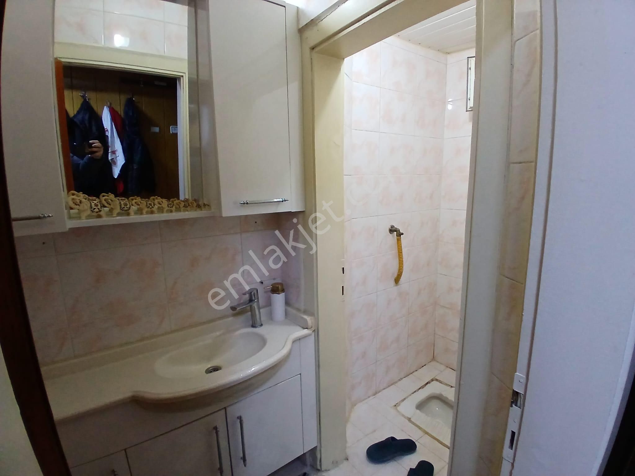 Akçay Emlak'tan Akşehir Cumhuriyet İlkokulu Yanında Bakımlı Doğalgazlı Ara Kat Satılık 2+1 Daire - Görsel 18