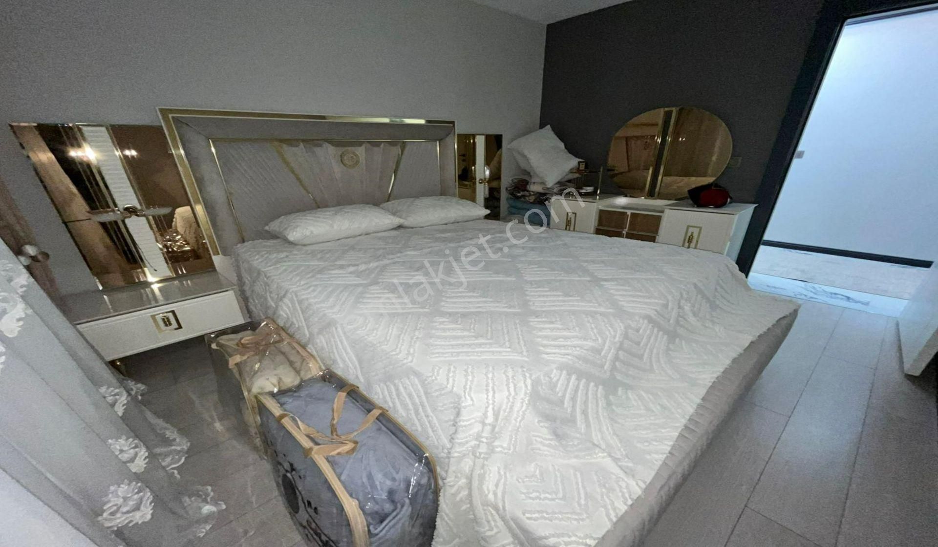 Atapark 3+1 Orta Katta Manzaralı Yeni Bina Asansörlü - Görsel 18