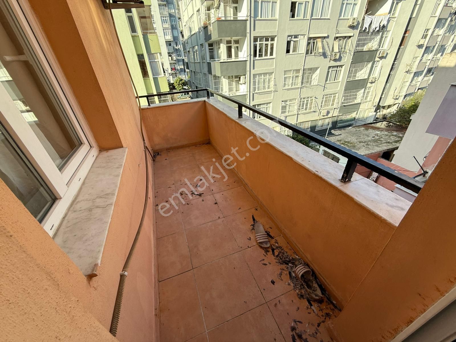 Barajyoluna Yakın 15 Yaş/4 Katlı Apt/asansörlü/2+1/kiler/cazip ! - Görsel 4