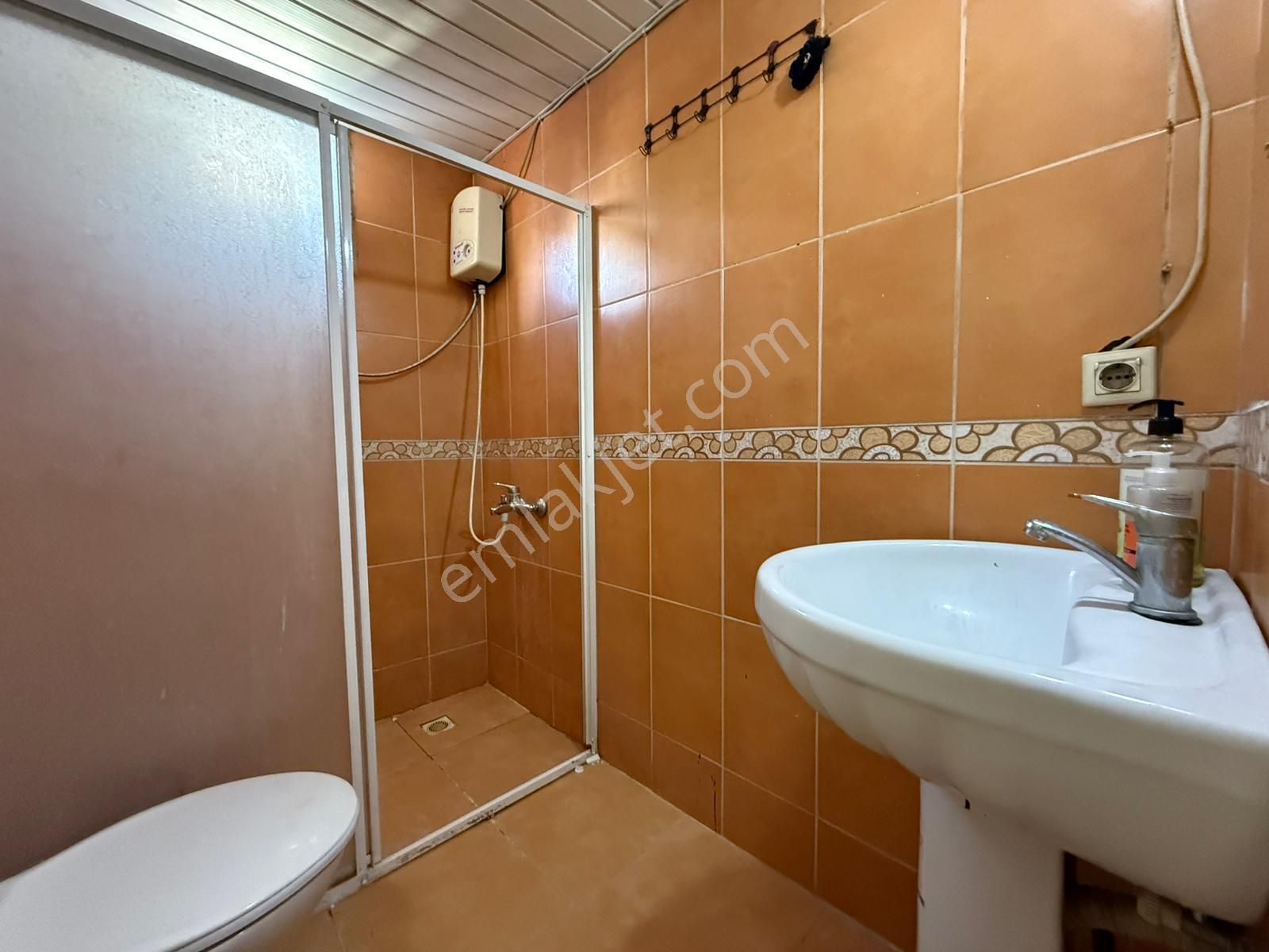 Barajyoluna Yakın 15 Yaş/4 Katlı Apt/asansörlü/2+1/kiler/cazip ! - Görsel 10