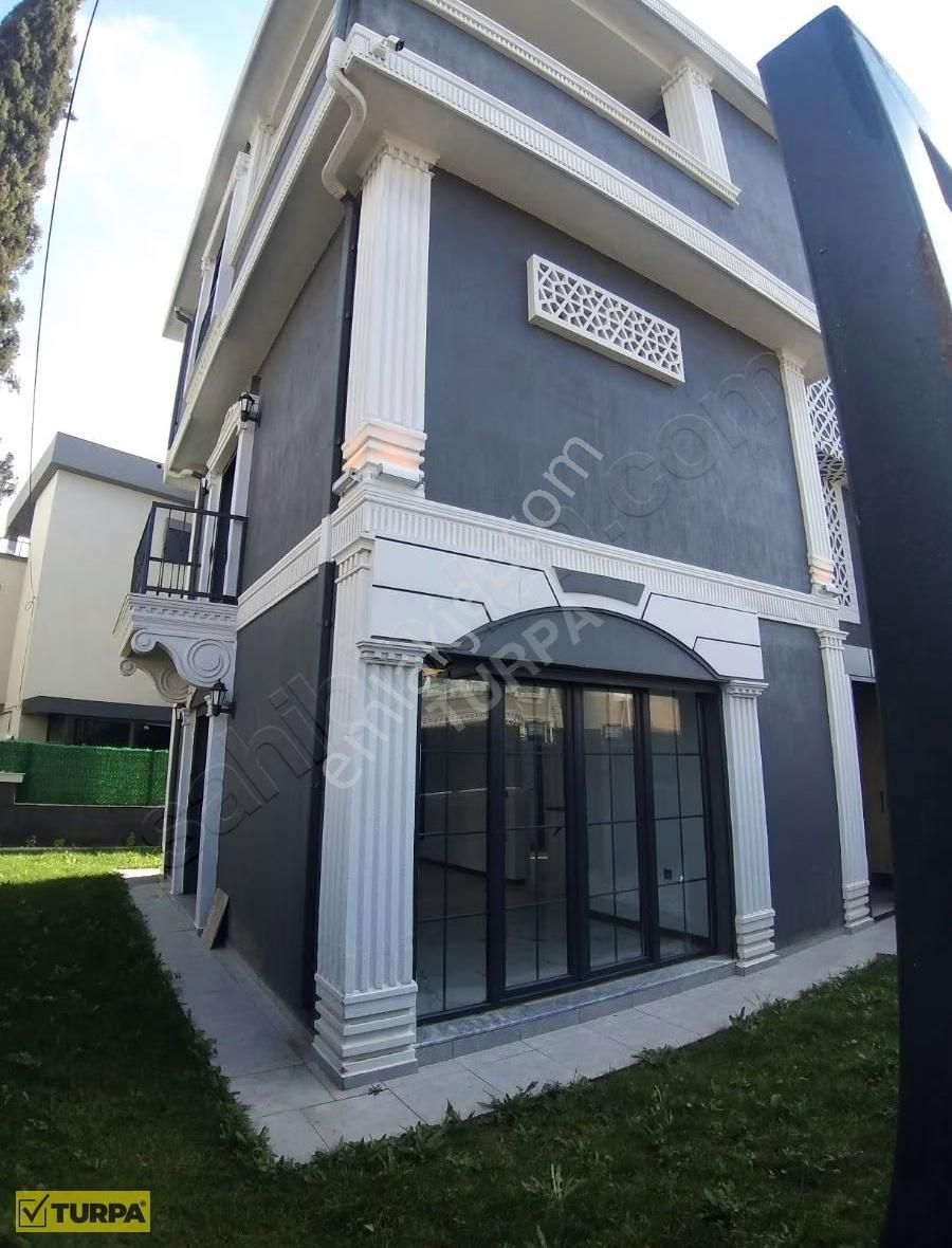 Menderes' Te Villalar Bölgesinde 4+1 Triplex Villa - Görsel 10