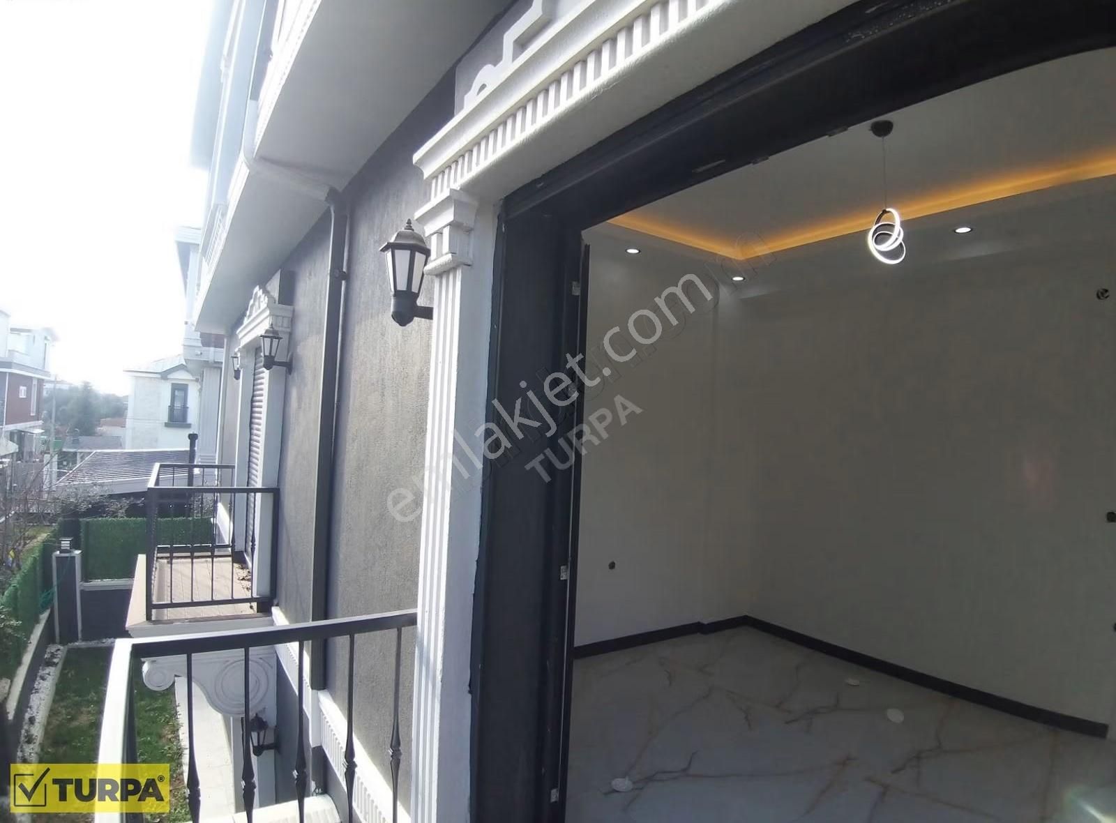 Menderes' Te Villalar Bölgesinde 4+1 Triplex Villa - Görsel 27