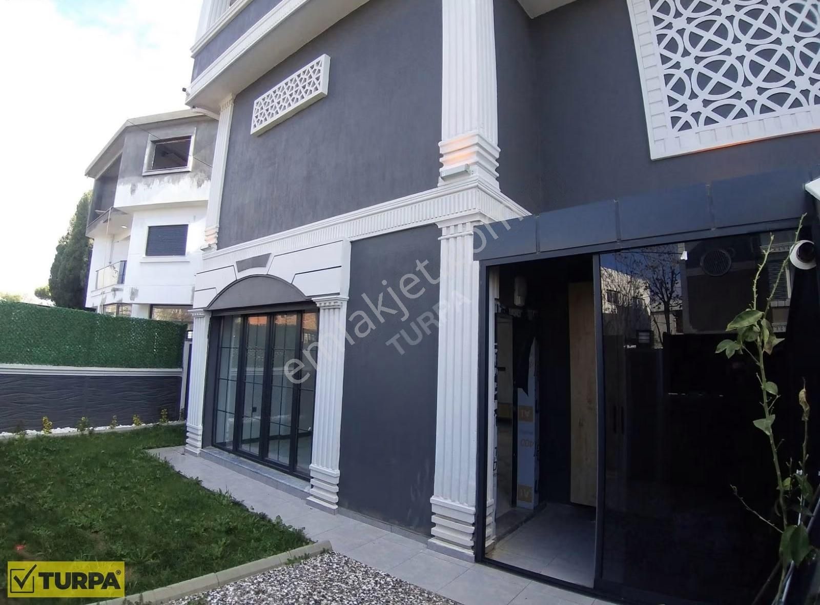 Menderes' Te Villalar Bölgesinde 4+1 Triplex Villa - Görsel 29