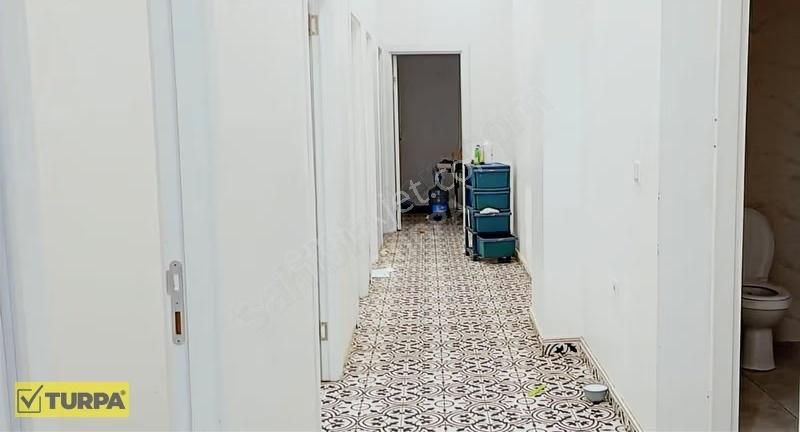 Hasan Güven Caddesinde Hareketli Lokasyonda Kiralık Dükkan - Görsel 2