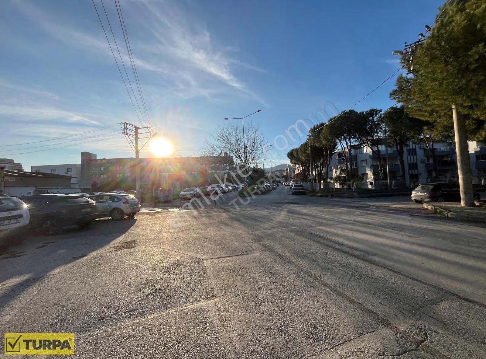 Gaziemir 9 Eylül Mahallesi Satılık Yüksek Giriş Daire