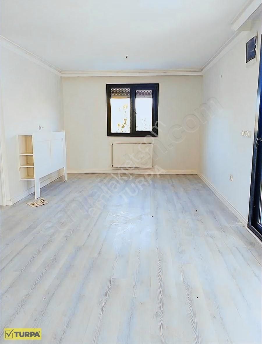 Karacaağaç Güvenlikli Sitede Satılık Bahçeli Ev - Görsel 14