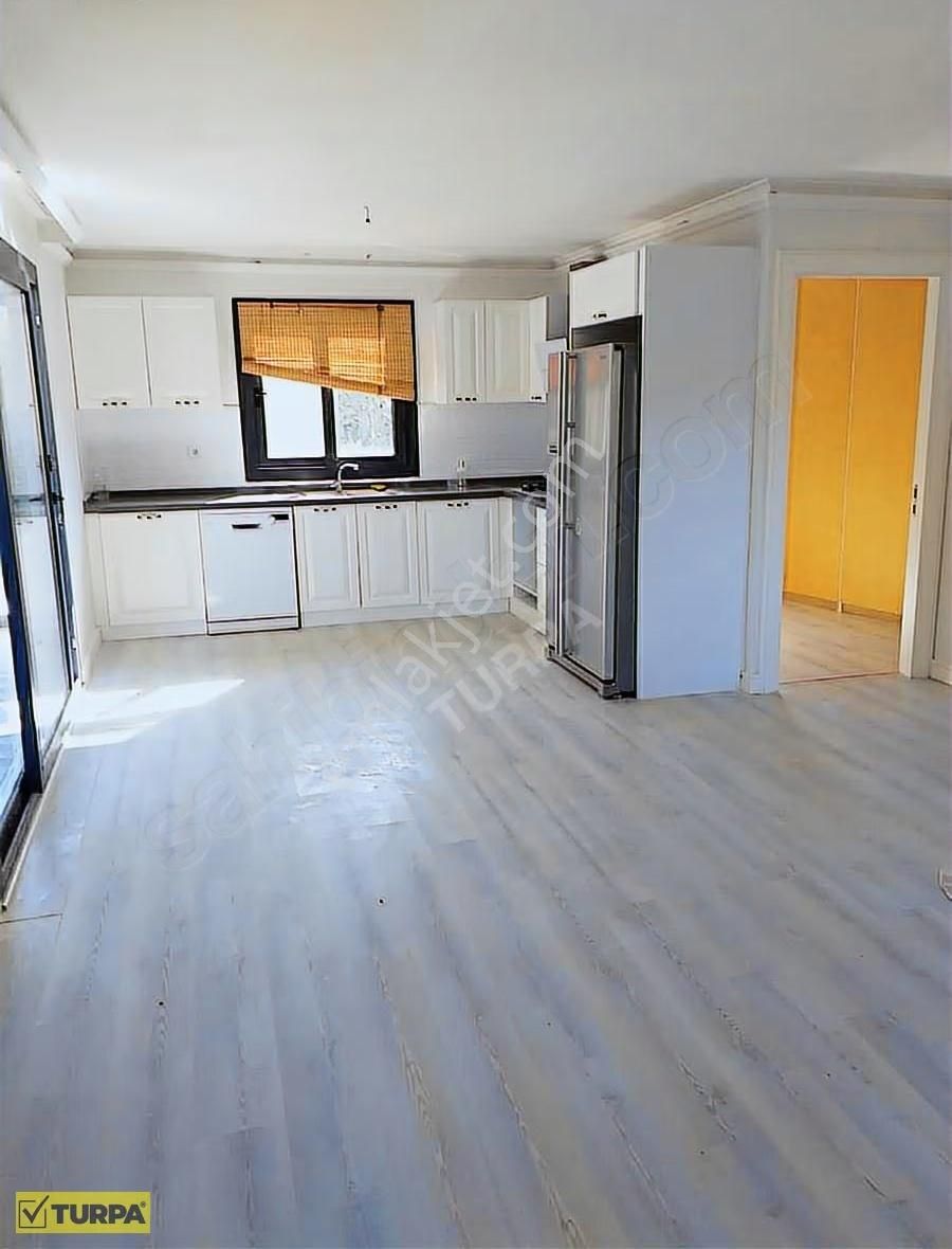 Karacaağaç Güvenlikli Sitede Satılık Bahçeli Ev - Görsel 11