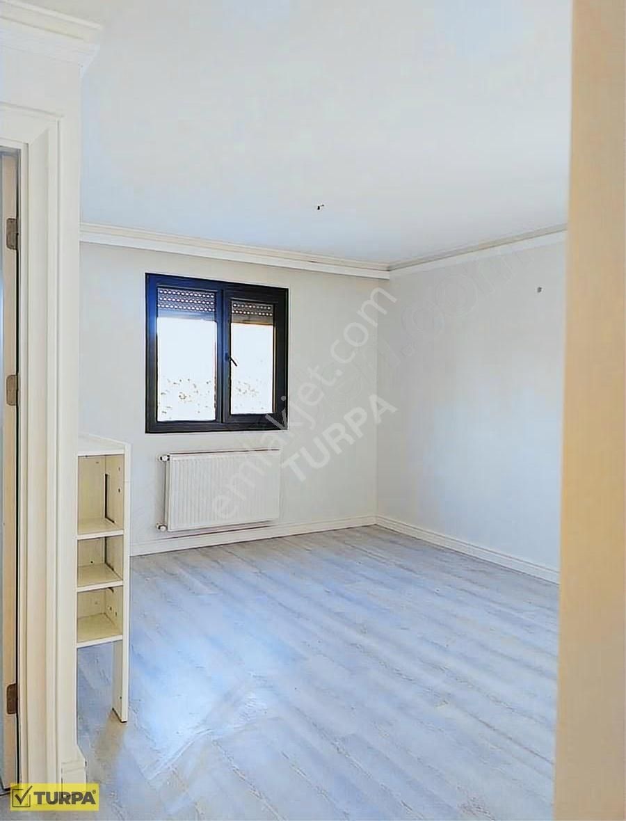 Karacaağaç Güvenlikli Sitede Satılık Bahçeli Ev - Görsel 8