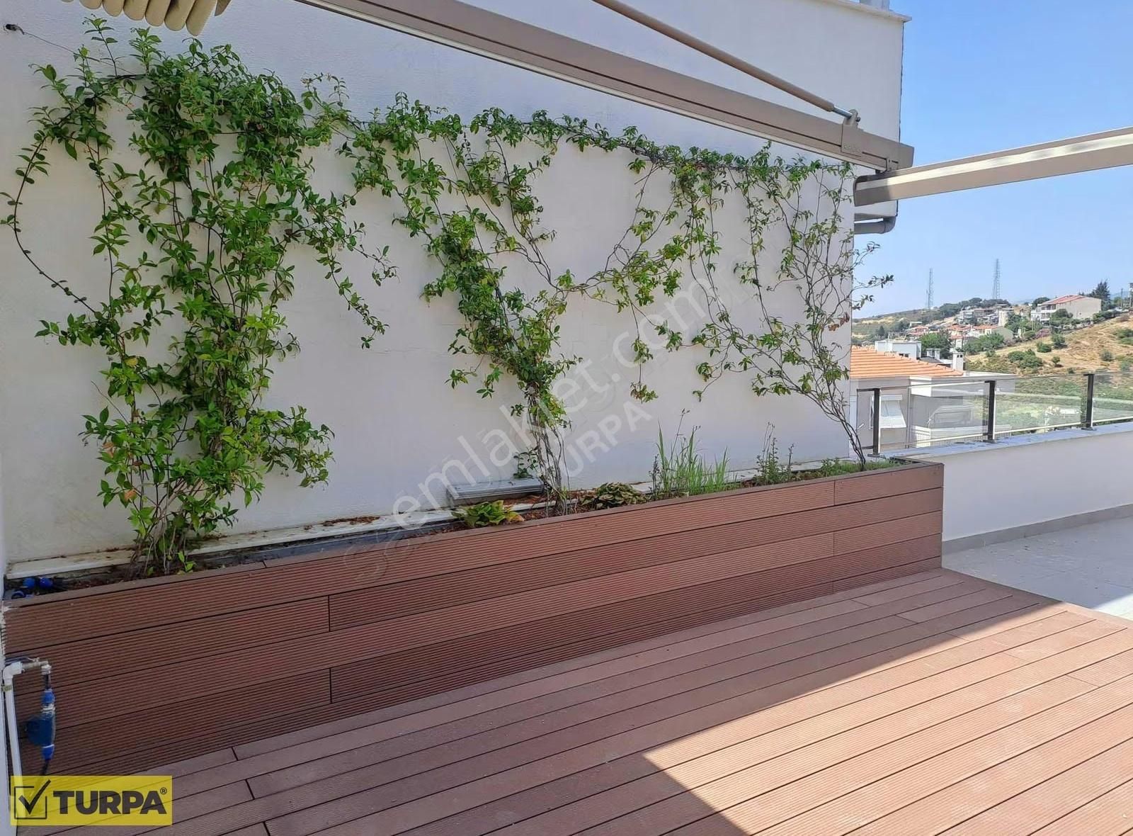 Balçova Çetin Emeç Mahallesinde Trıplex Villa - Görsel 15