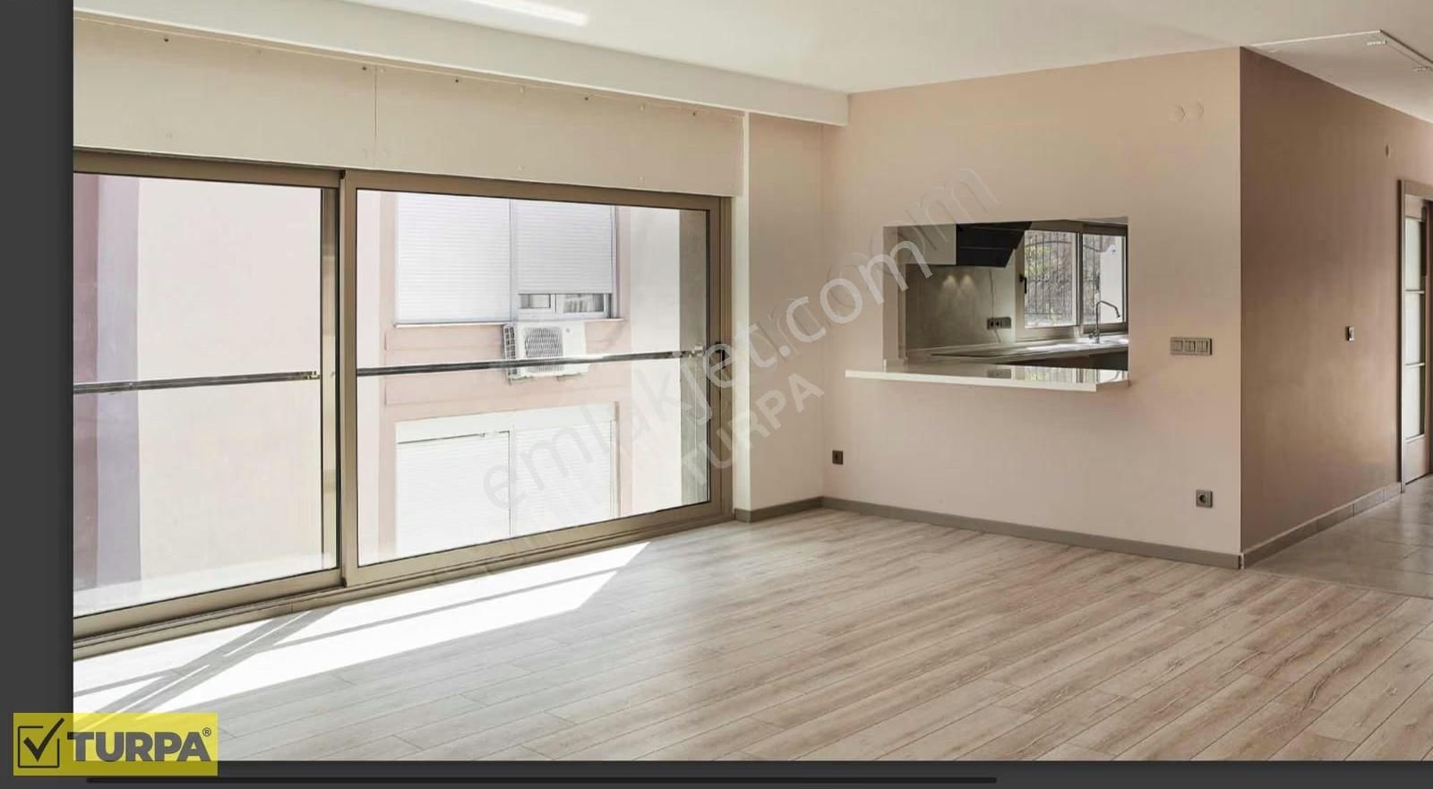 Balçova Çetin Emeç Mahallesinde Trıplex Villa - Görsel 7