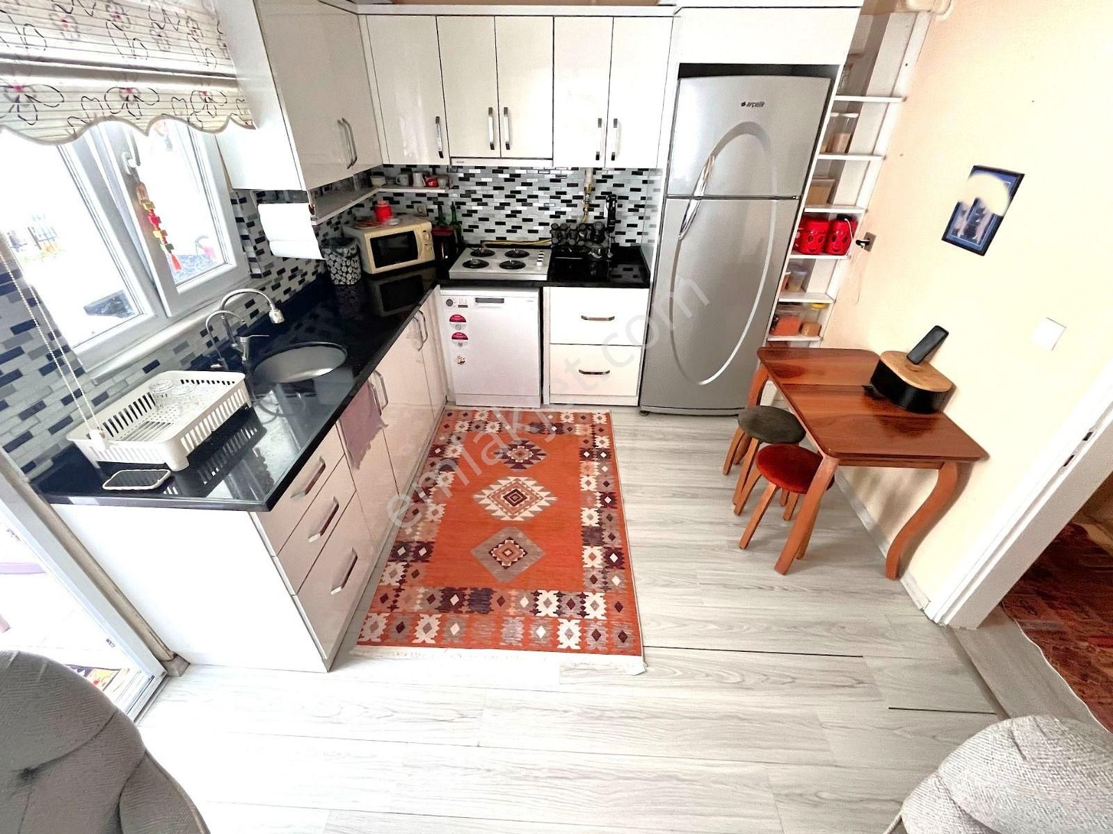 ꧁ay Emlaktan꧂akçay'da Site İçerisinde Kombili Arakat Full Kredili Geniş Balkonlu Satılık 2+1 Daire - Görsel 16