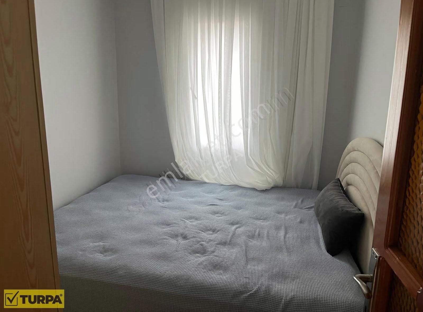 Çeşme Dalyan'da Trıpleks 4+1 Villa - Görsel 13