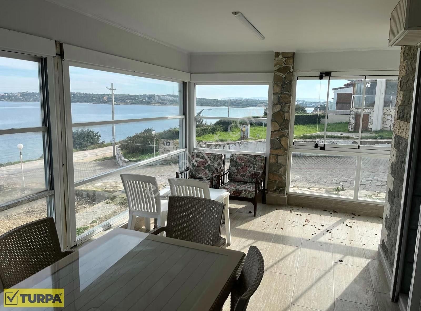 Çeşme Dalyan'da Trıpleks 4+1 Villa - Görsel 8