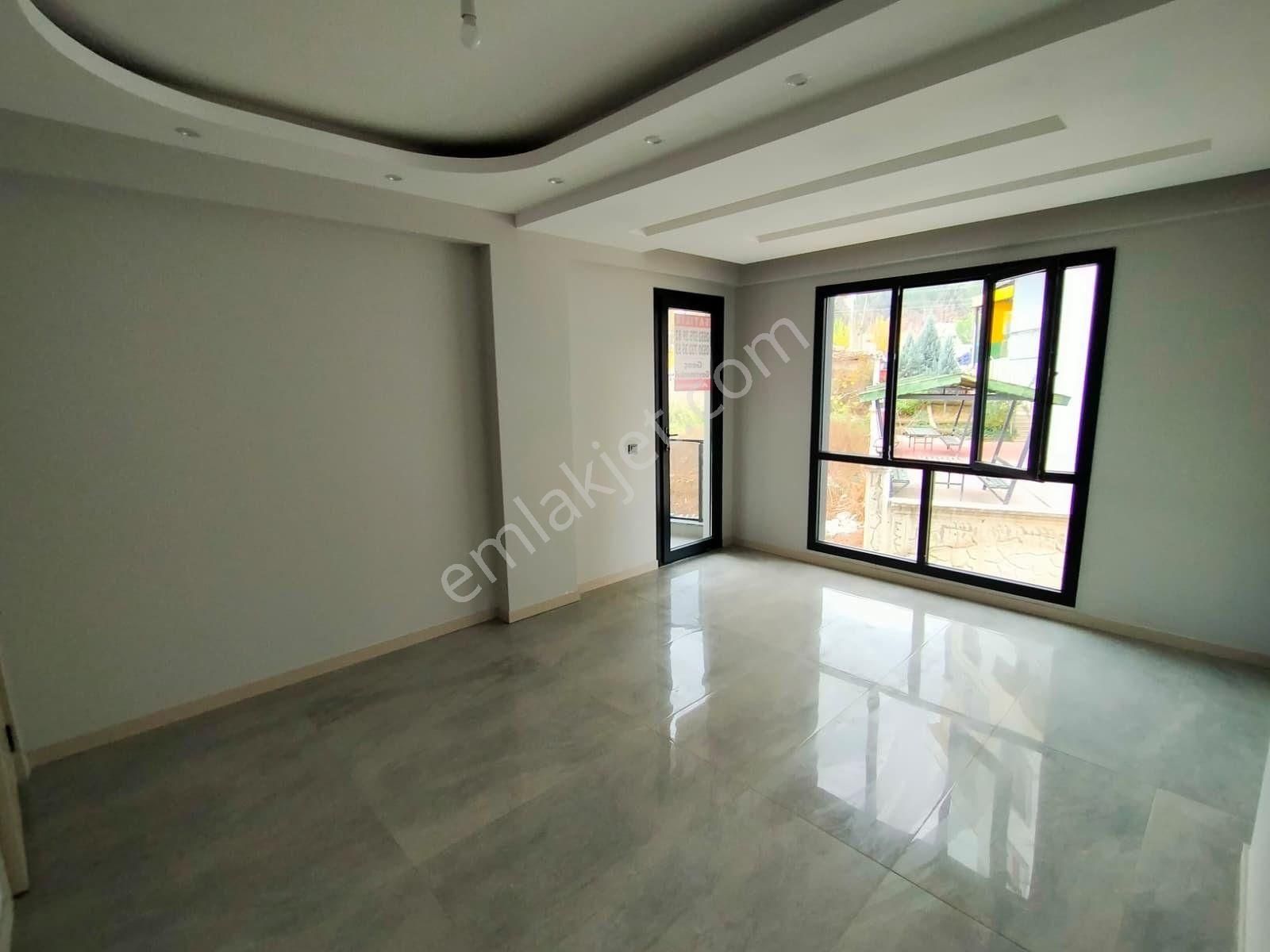 Şemikler Mahallesinde Cinkaya Bulvarı Yakınında Sıfır 2+1 Arakat Daire D101