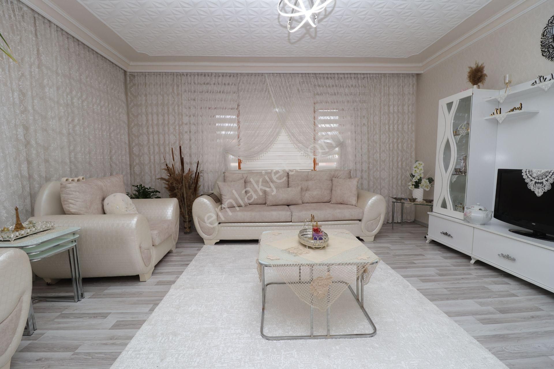 Akif'ten Topçu'da 14.cadde'ye Yakın Güney Batı Ön Cephe 4+1 Teras Daire - Görsel 5