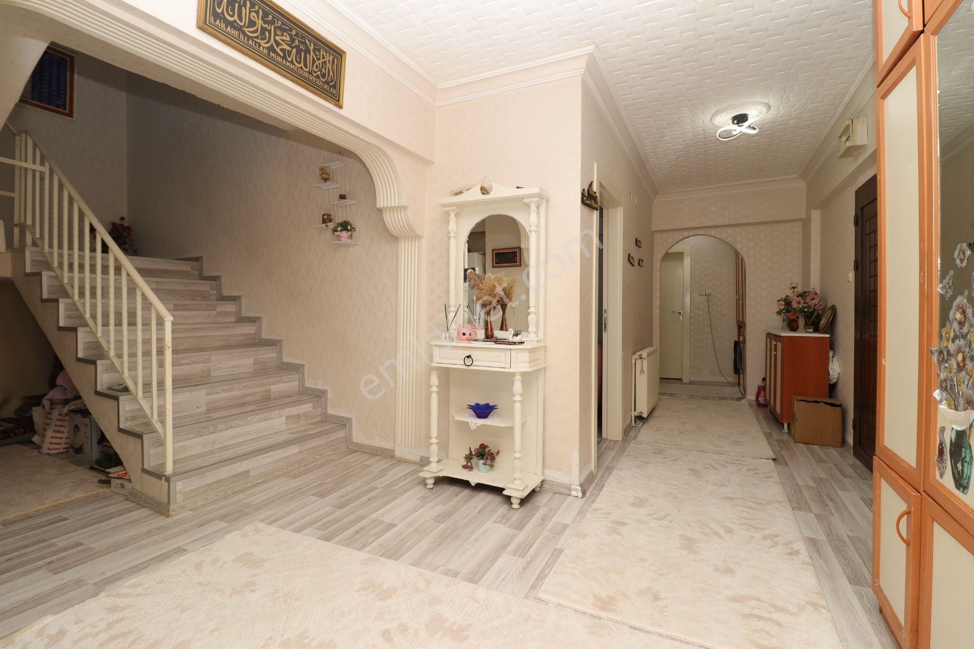 Akif'ten Topçu'da 14.cadde'ye Yakın Güney Batı Ön Cephe 4+1 Teras Daire - Görsel 8