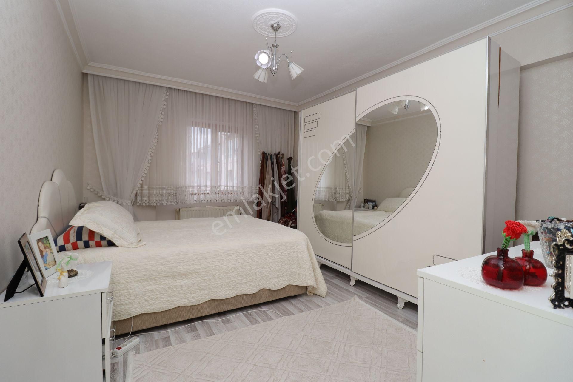 Akif'ten Topçu'da 14.cadde'ye Yakın Güney Batı Ön Cephe 4+1 Teras Daire - Görsel 13