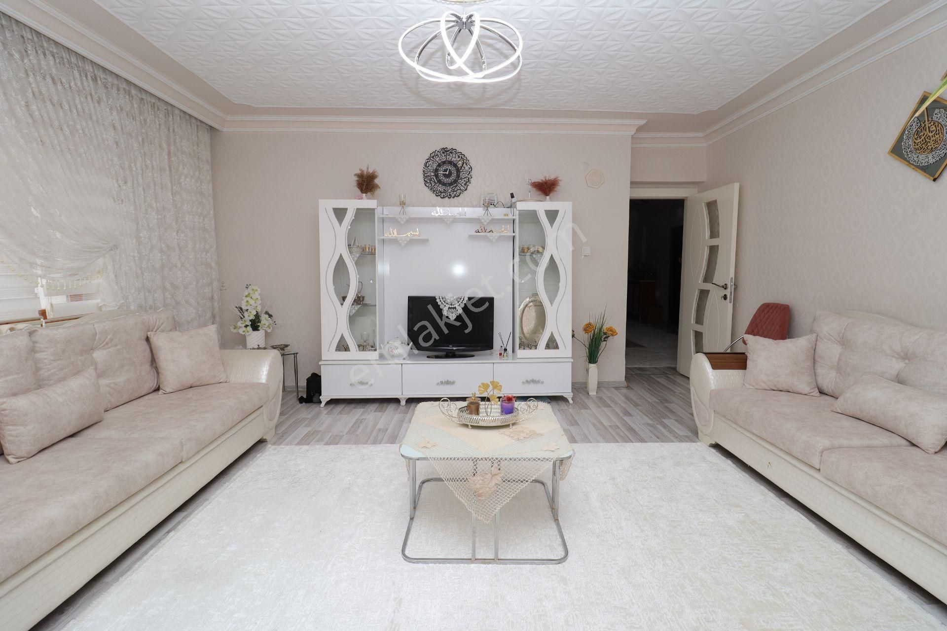 Akif'ten Topçu'da 14.cadde'ye Yakın Güney Batı Ön Cephe 4+1 Teras Daire - Görsel 6