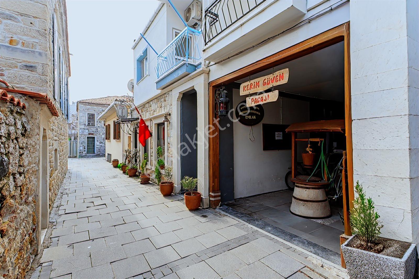 Foça Fevzipaşa Mah. Pasaj İçerisinde Satılık Dükkan - Görsel 18