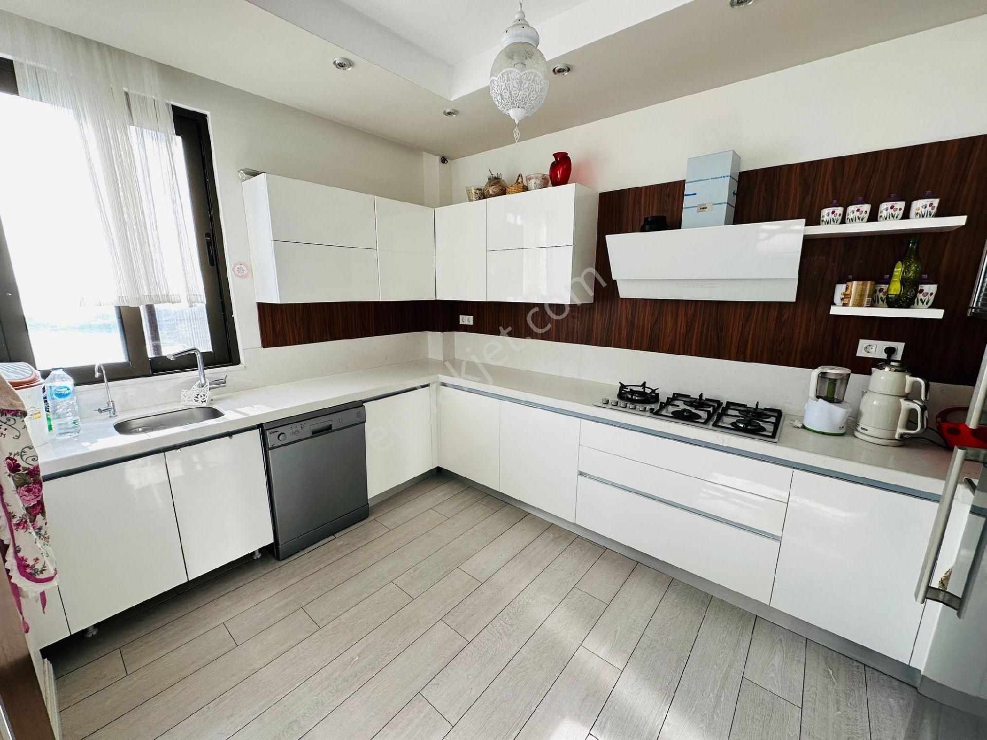 Boran Gayrimenkul'den Menekşe Mah Ultra Lüks Kiralık Daire - Görsel 15