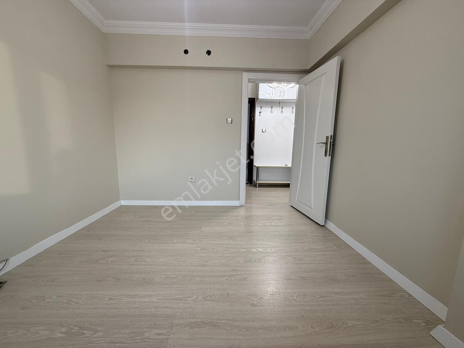 Kalecik Emlak'tan Protokol Yolu Yakını Geniş Yapılı Masrafsız Ferah 3+1 - Görsel 12