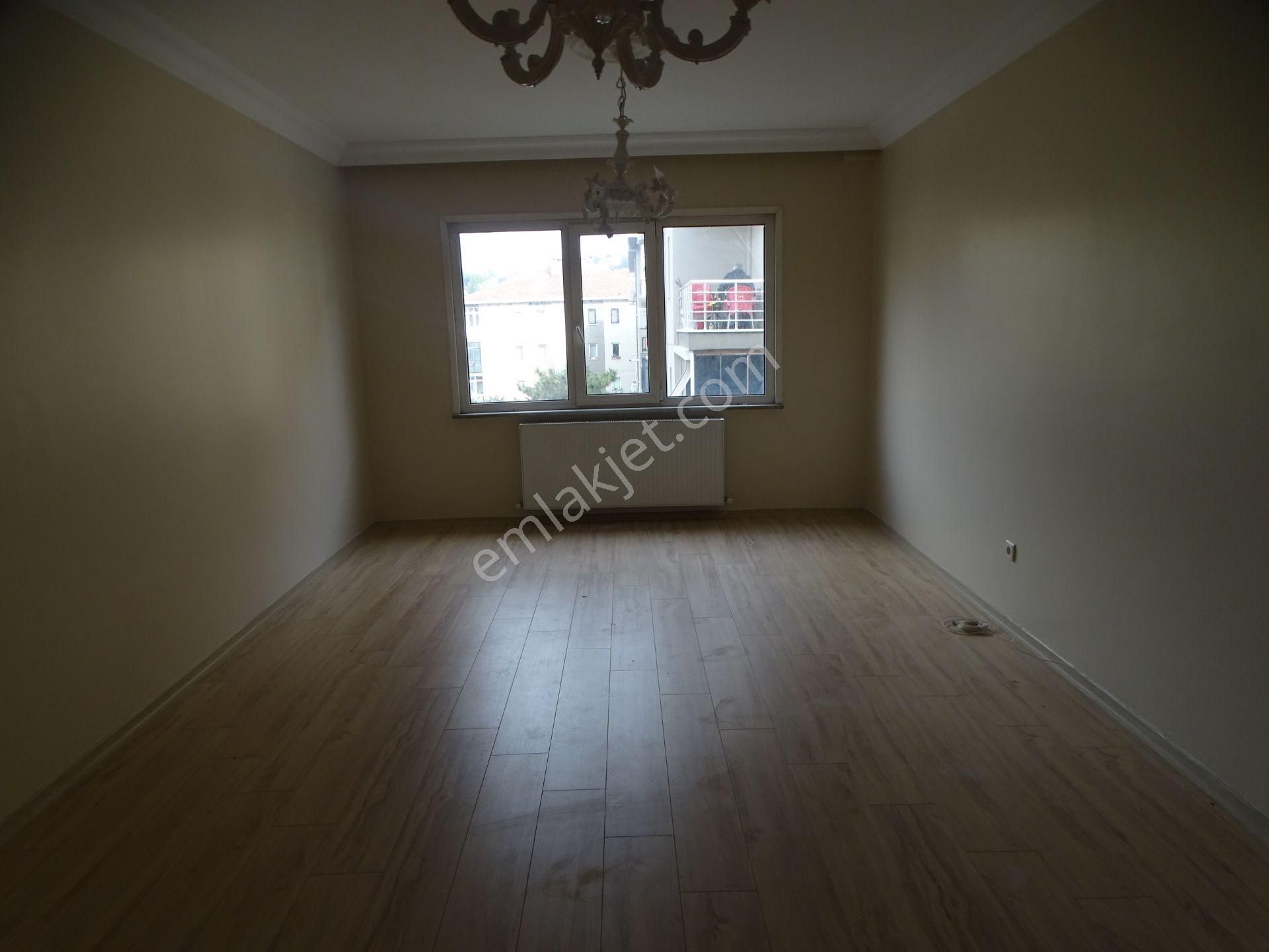 Sarıyer İstinye Boğaziçi Sitesinde Kiralık 3+1 Kombili - Görsel 2