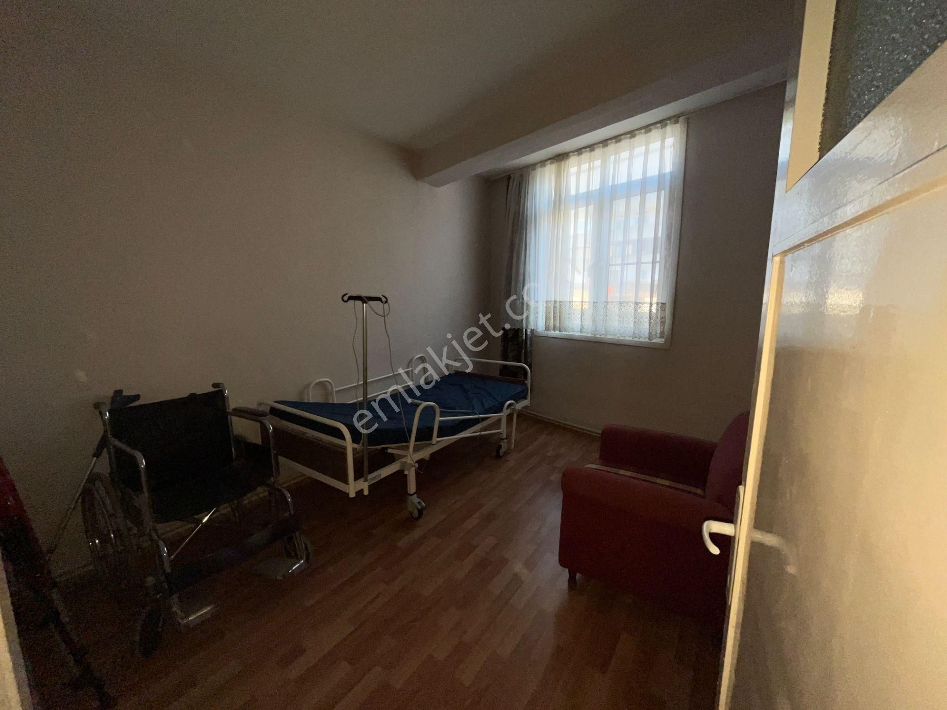 İzmir Karşıyaka Sahil'de Satılık Daire 3+1 87m2 - Görsel 18